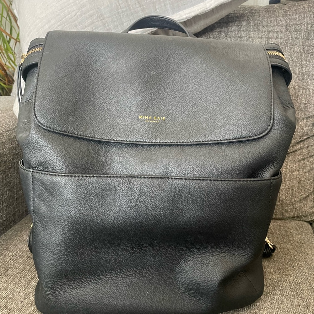 Mina Baie Black Leather Backpack
